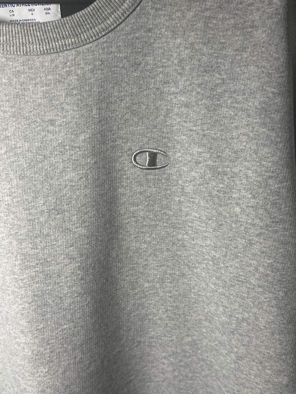 Champion Men's Grey Crewneck Sweatshirt