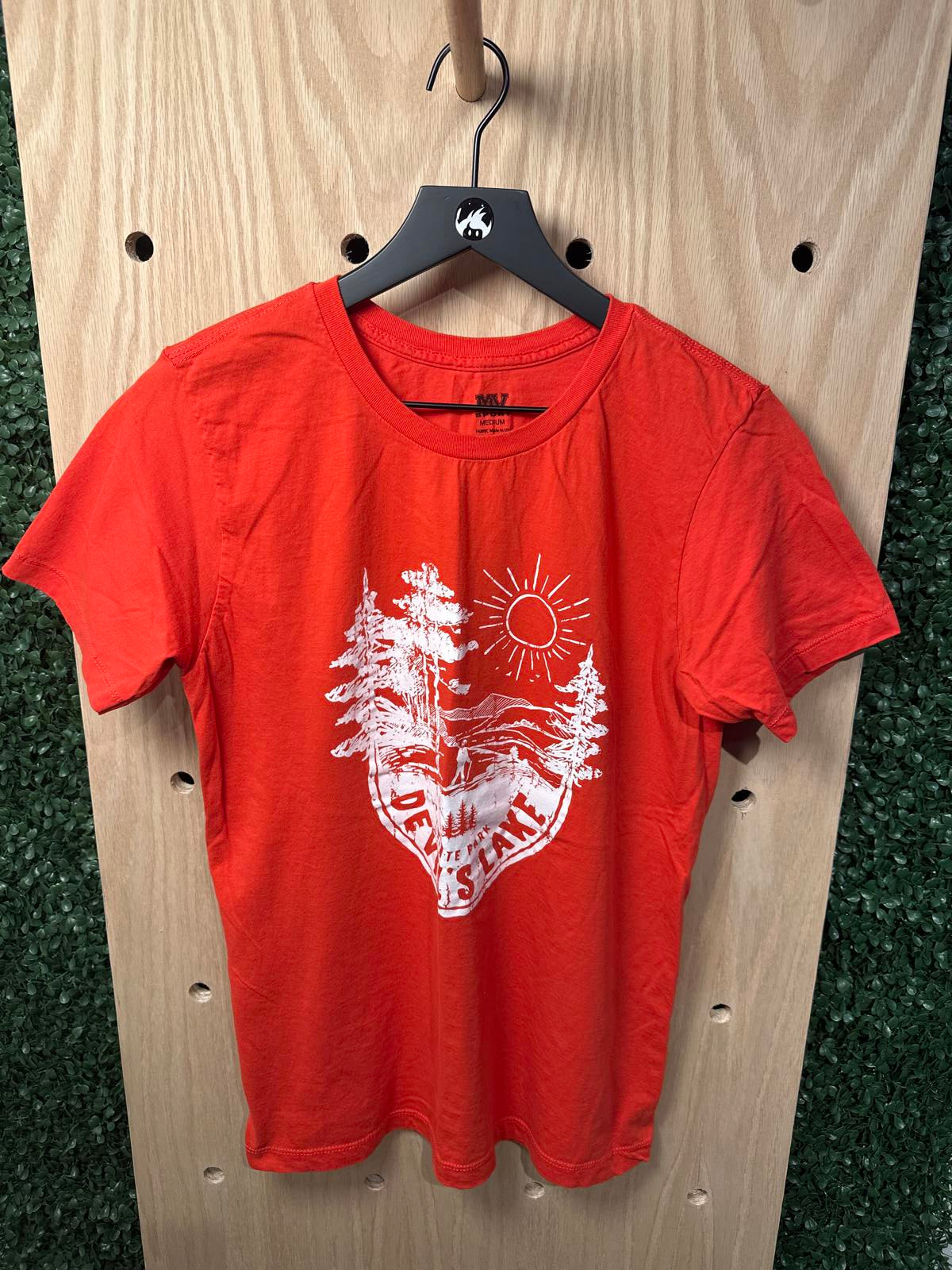 MV Medium Red Graphic T-Shirt with Devil's Lake Print