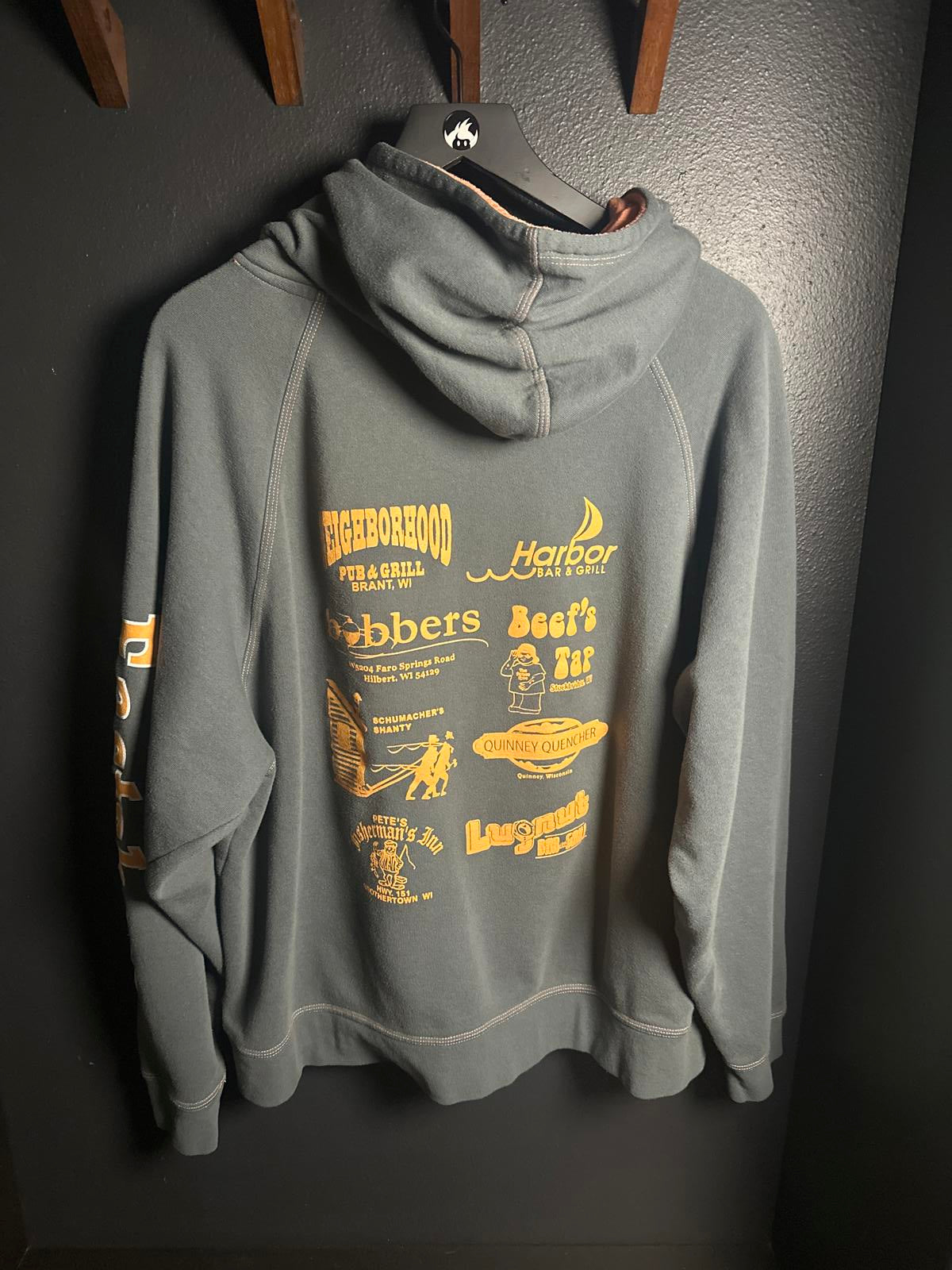 Lake Winnebago Spear'n Bear Sturgeon Spearing Hoodie Sweatshirt Mens XL