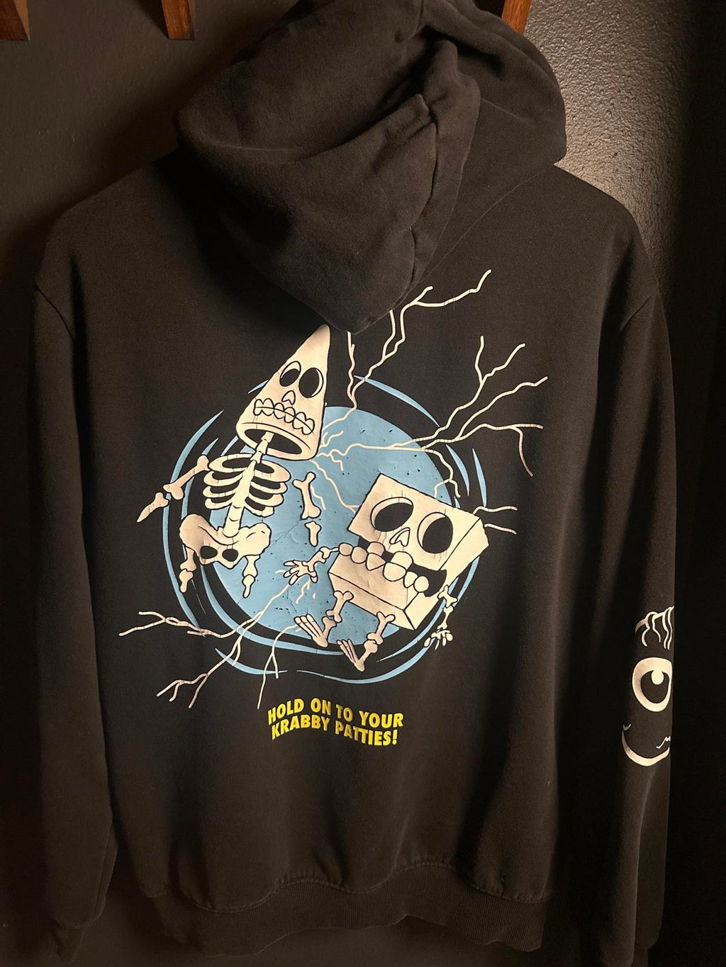 H&M SpongeBob Scaredy Pants Black Hoodie Sweatshirt