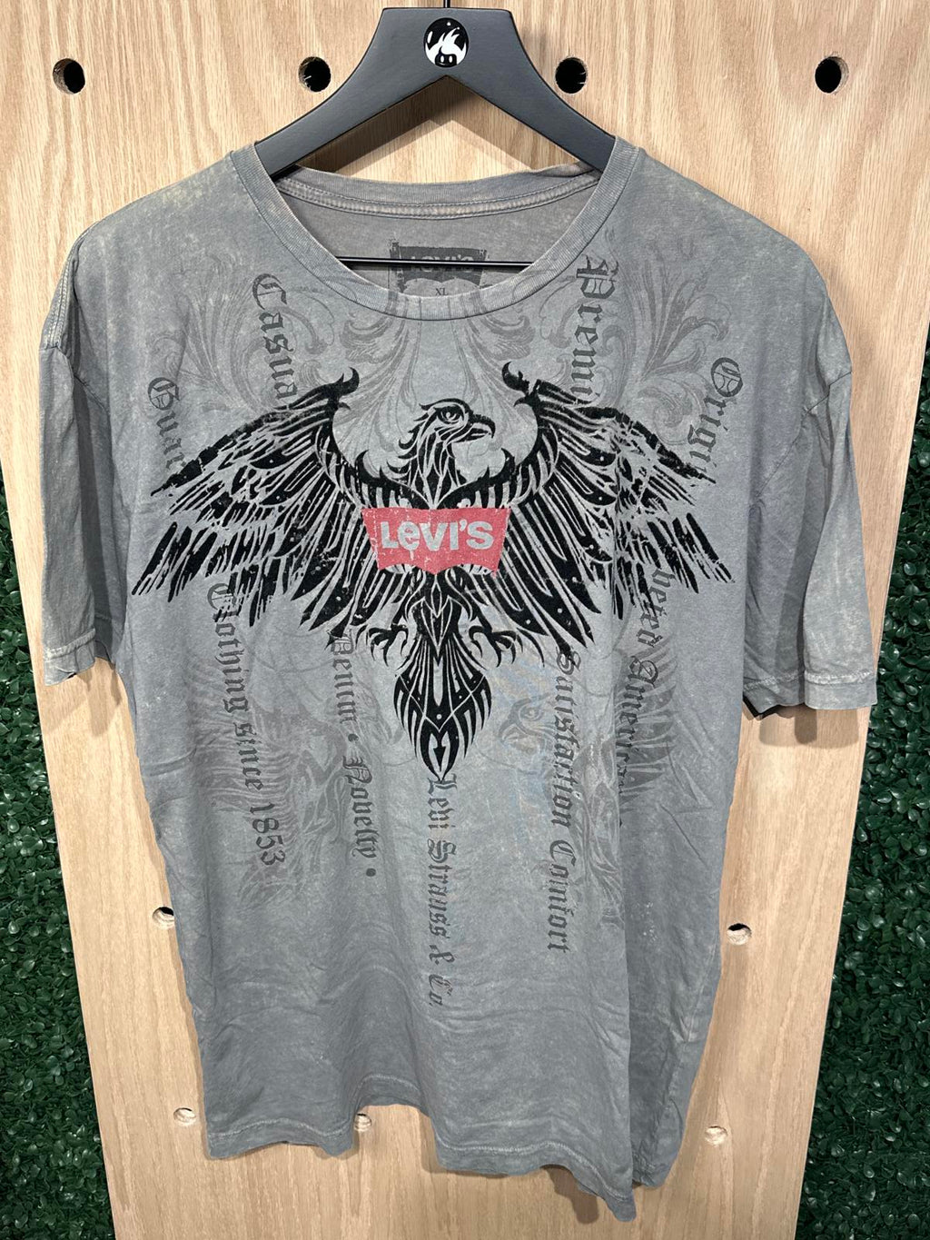 Levi's Men's Graphic T-Shirt with Eagle Design