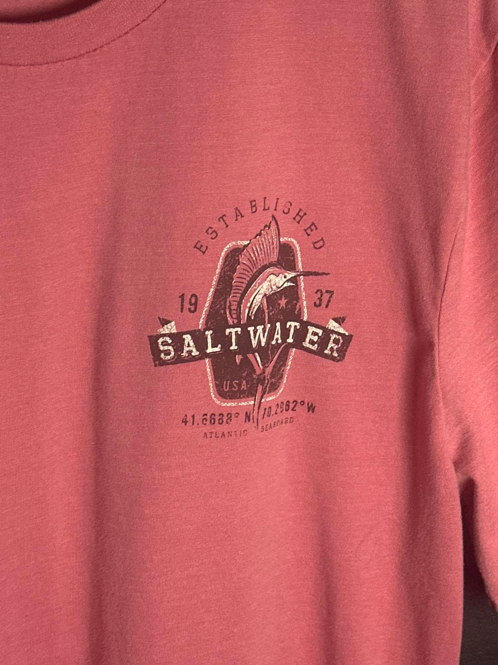 IZOD Saltwater Graphic T-Shirt Men's Large