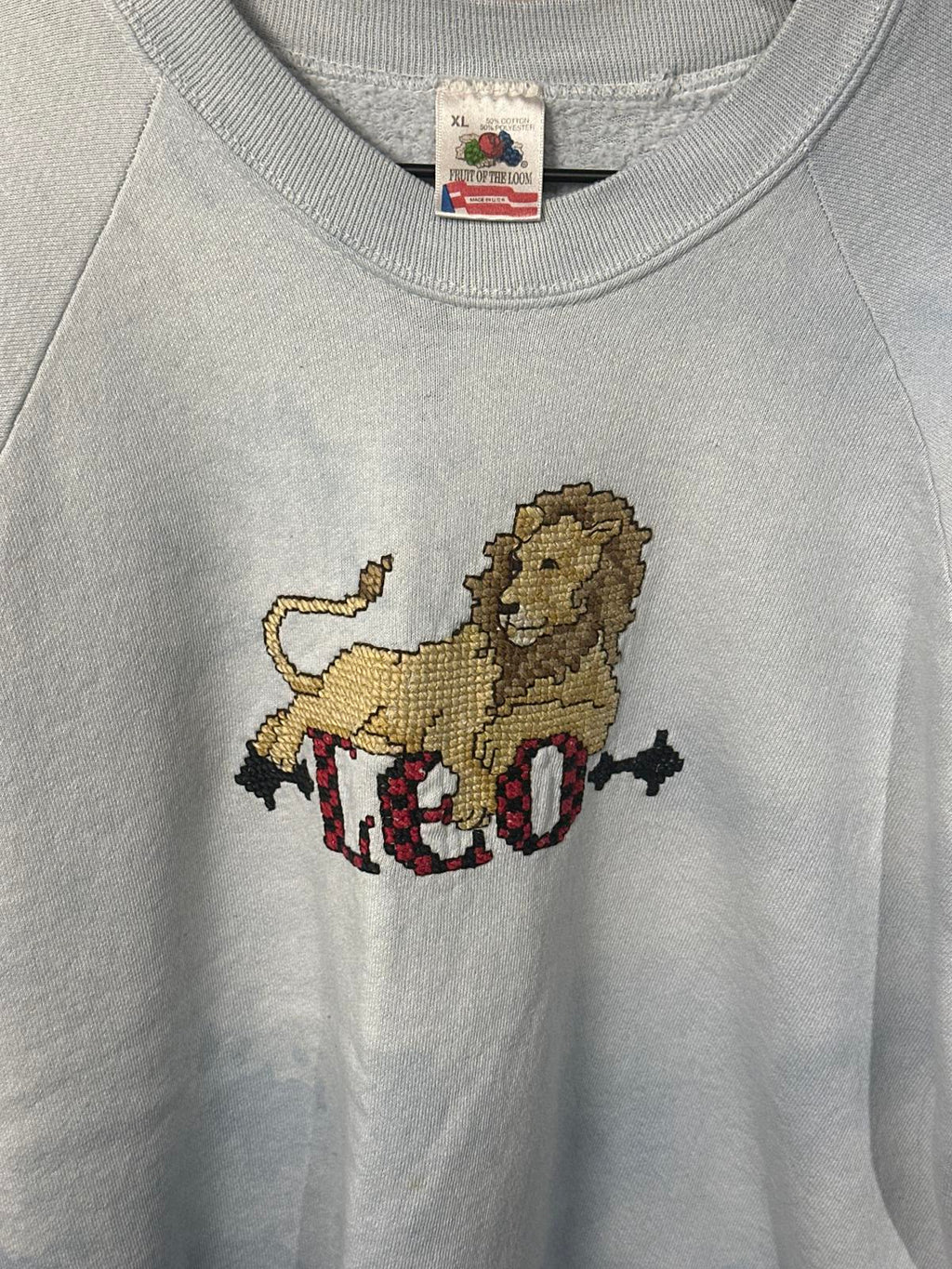 Vintage Light Blue Leo Lion Embroidered Sweatshirt XL