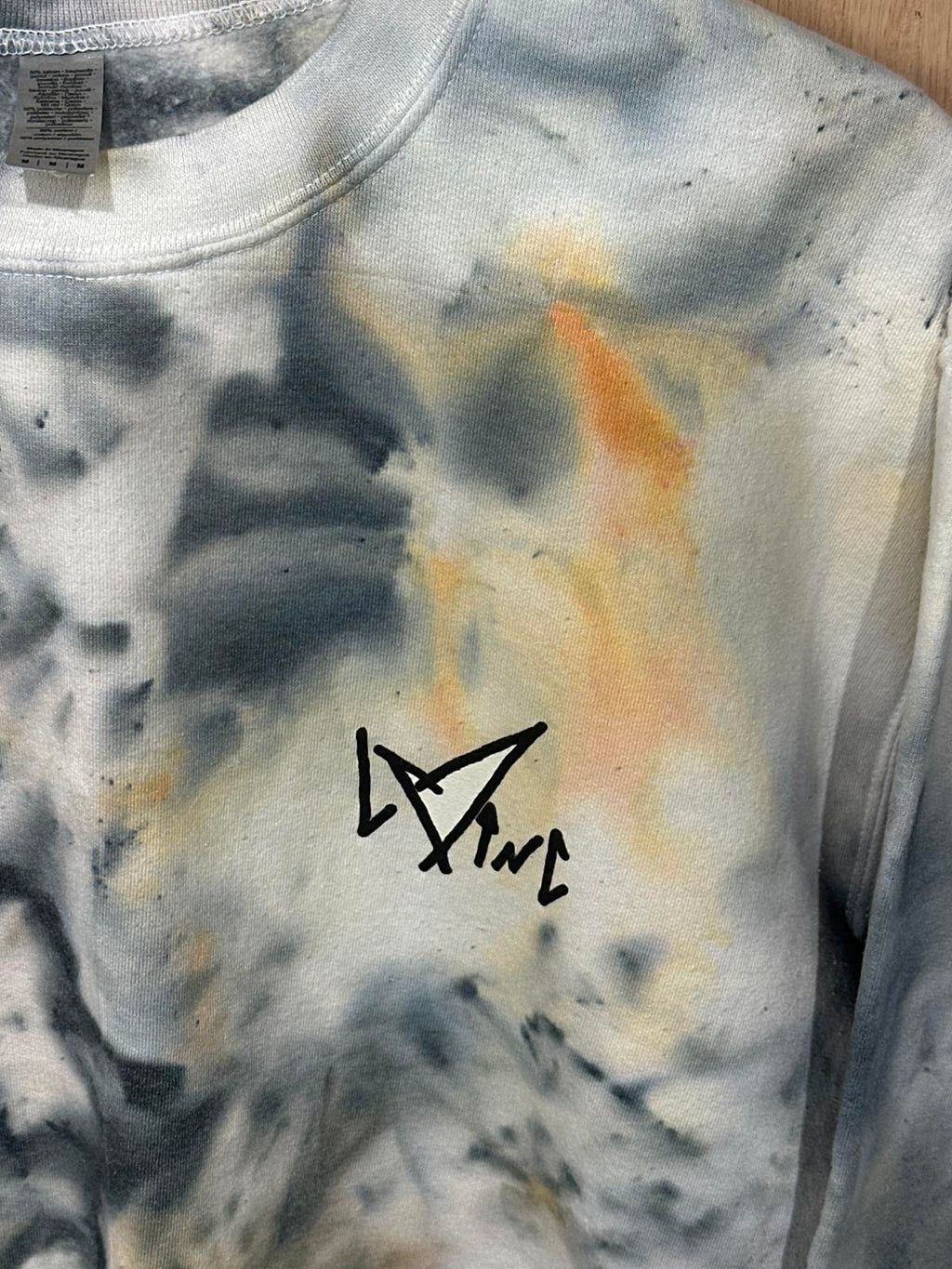 Tie-Dye Woman's Sweatshirt with Graphic Logo