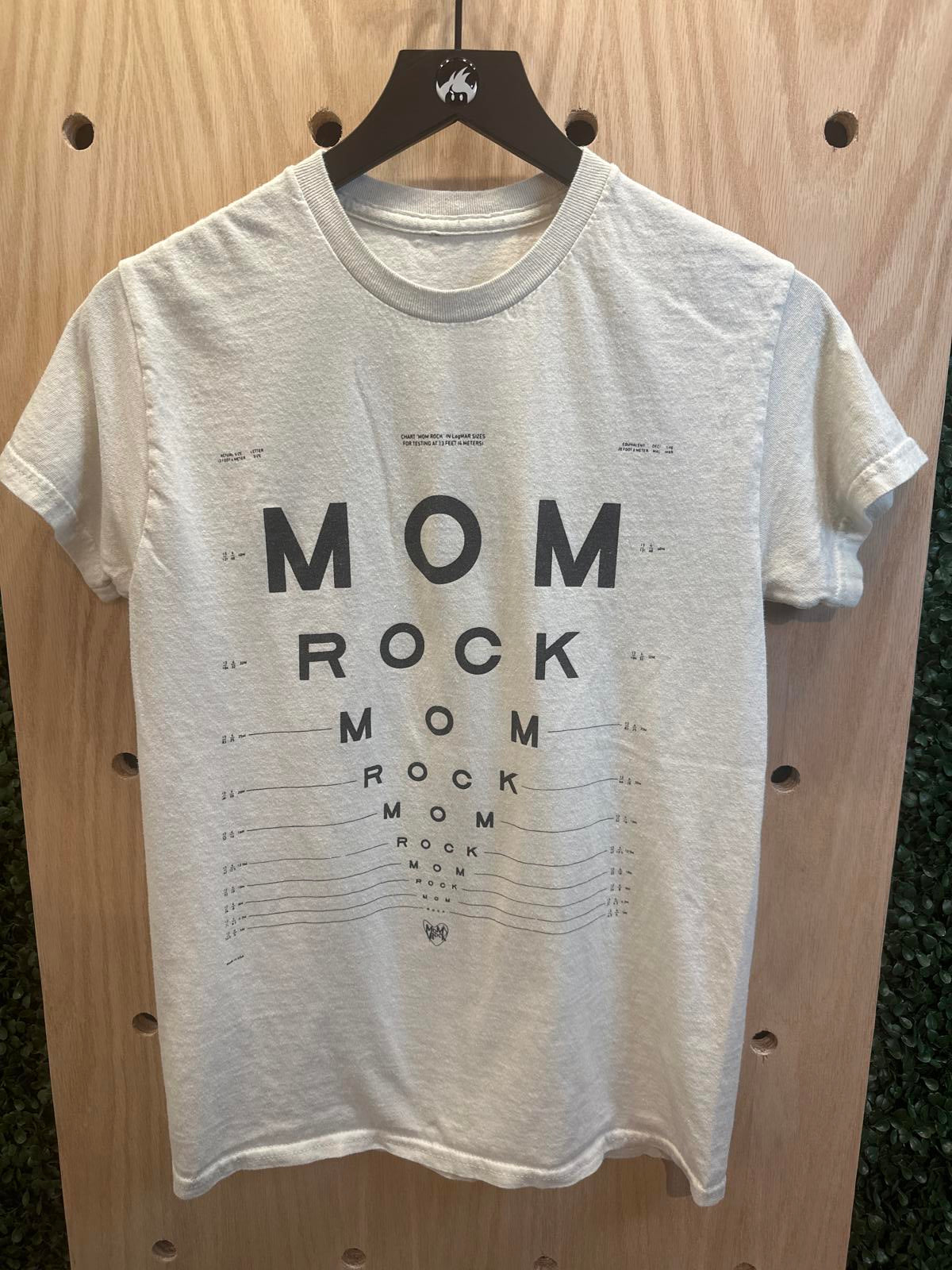 Light Gray 'Mom Rock' Graphic T-Shirt