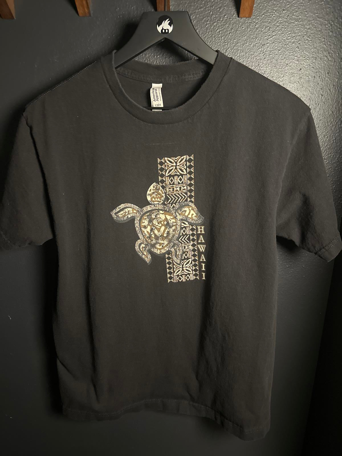 Hawaiian Turtle Graphic Tee