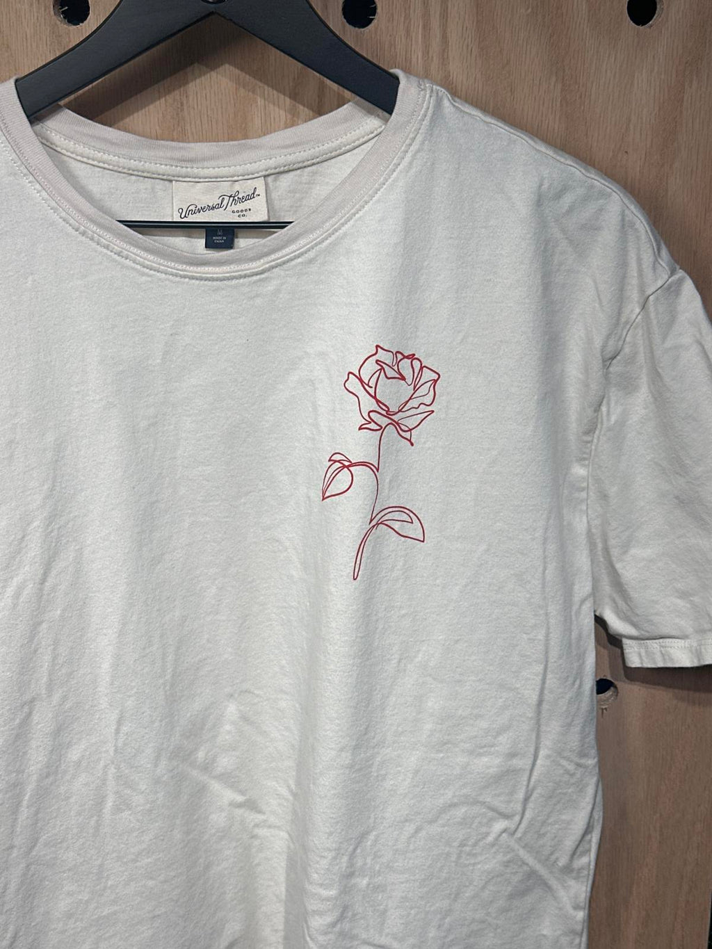 Universal Thread White T-Shirt with Red Rose