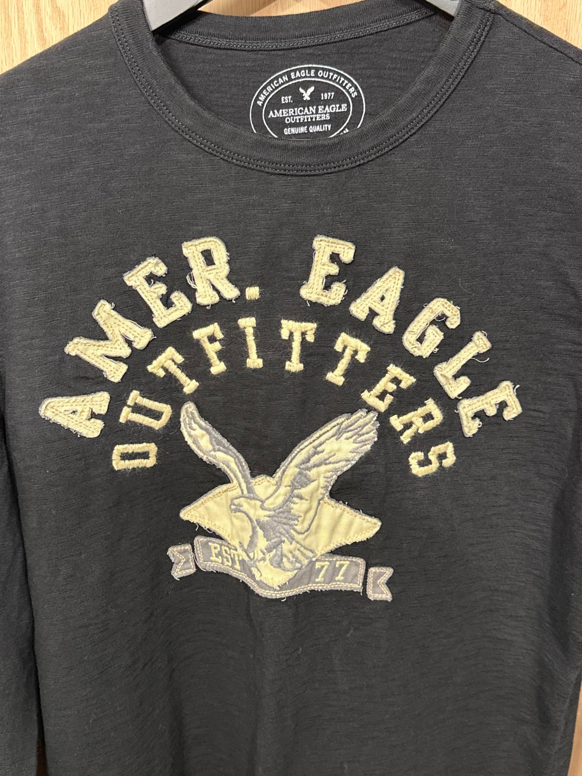 American Eagle Outfitters Men's Long Sleeve Athletic Fit Shirt