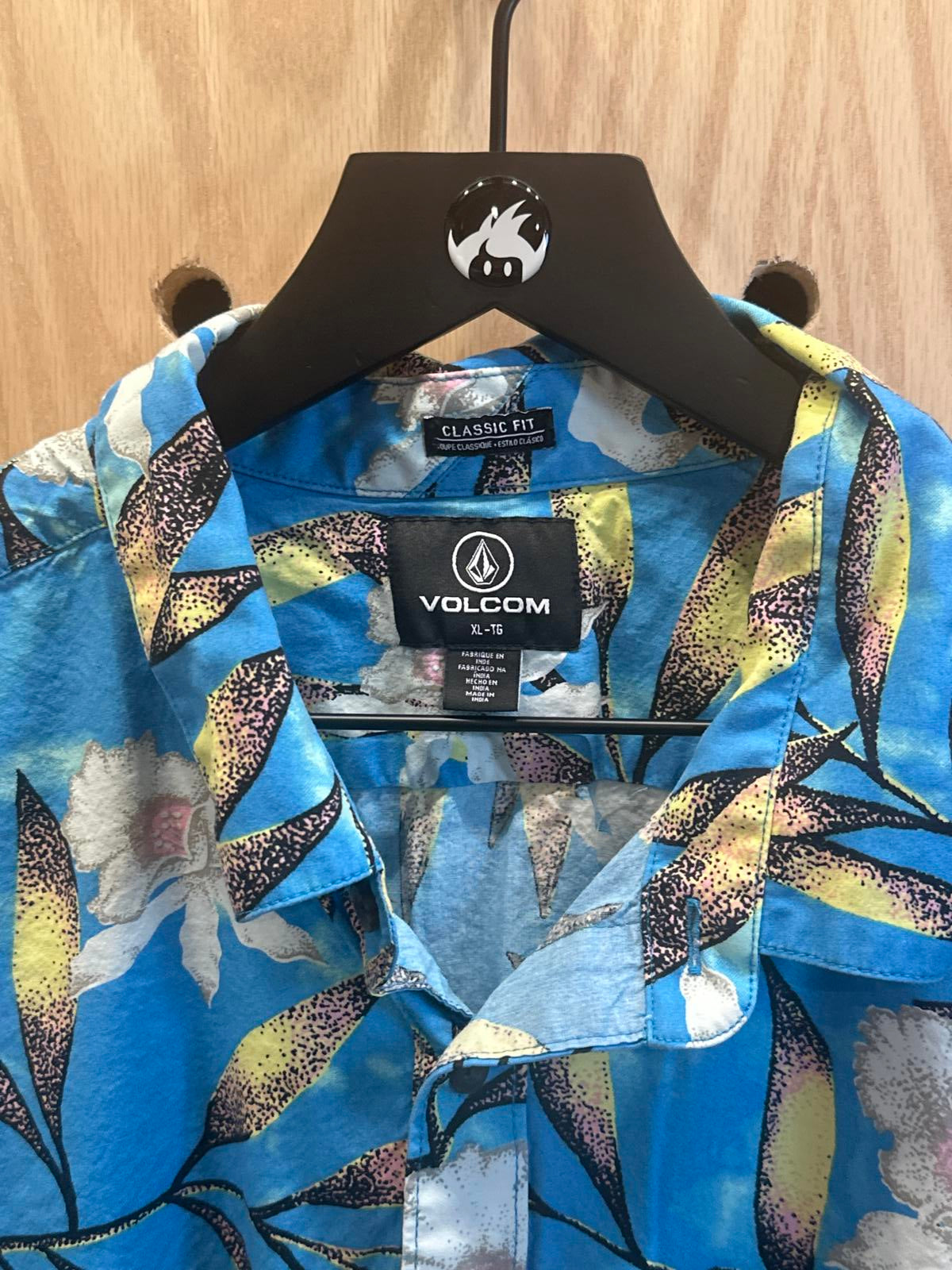 Volcom Classic Fit Men's Hawaiian Shirt XL