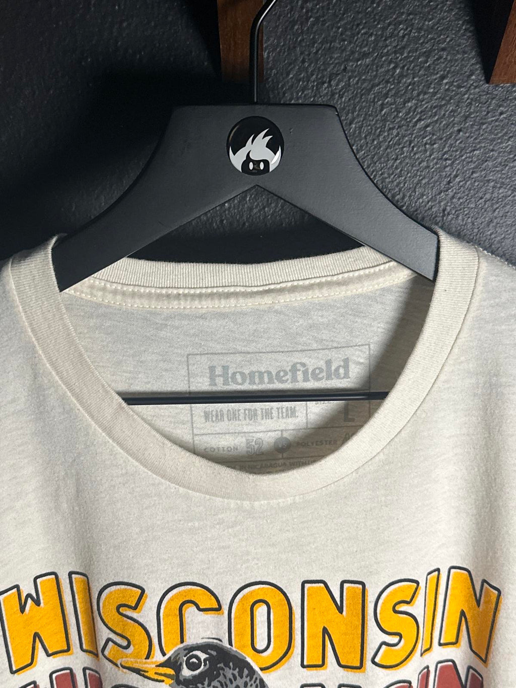 Homefield Wisconsin American Robin Graphic T-Shirt