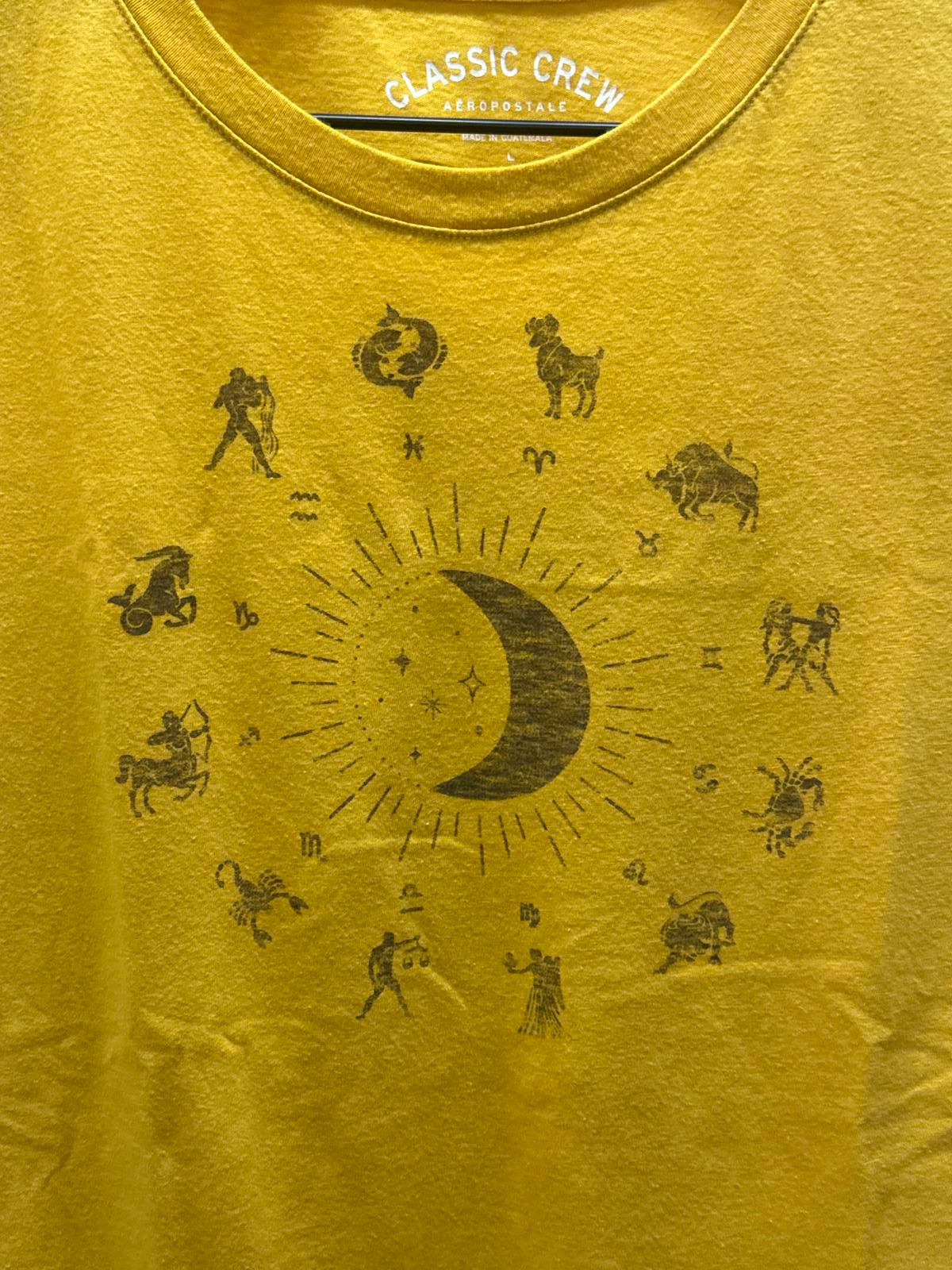 Aeropostale Classic Crew Yellow Graphic T-Shirt