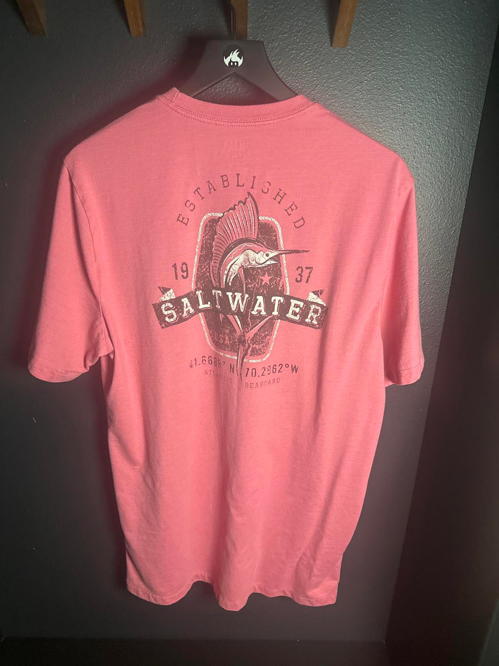 IZOD Saltwater Graphic T-Shirt Men's Large