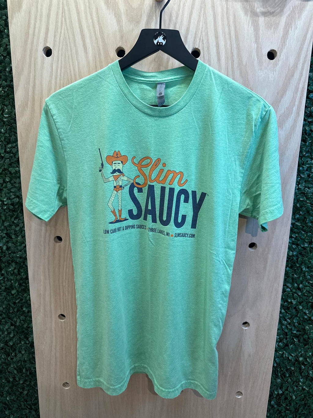 Slim Saucy Graphic Men's T-Shirt