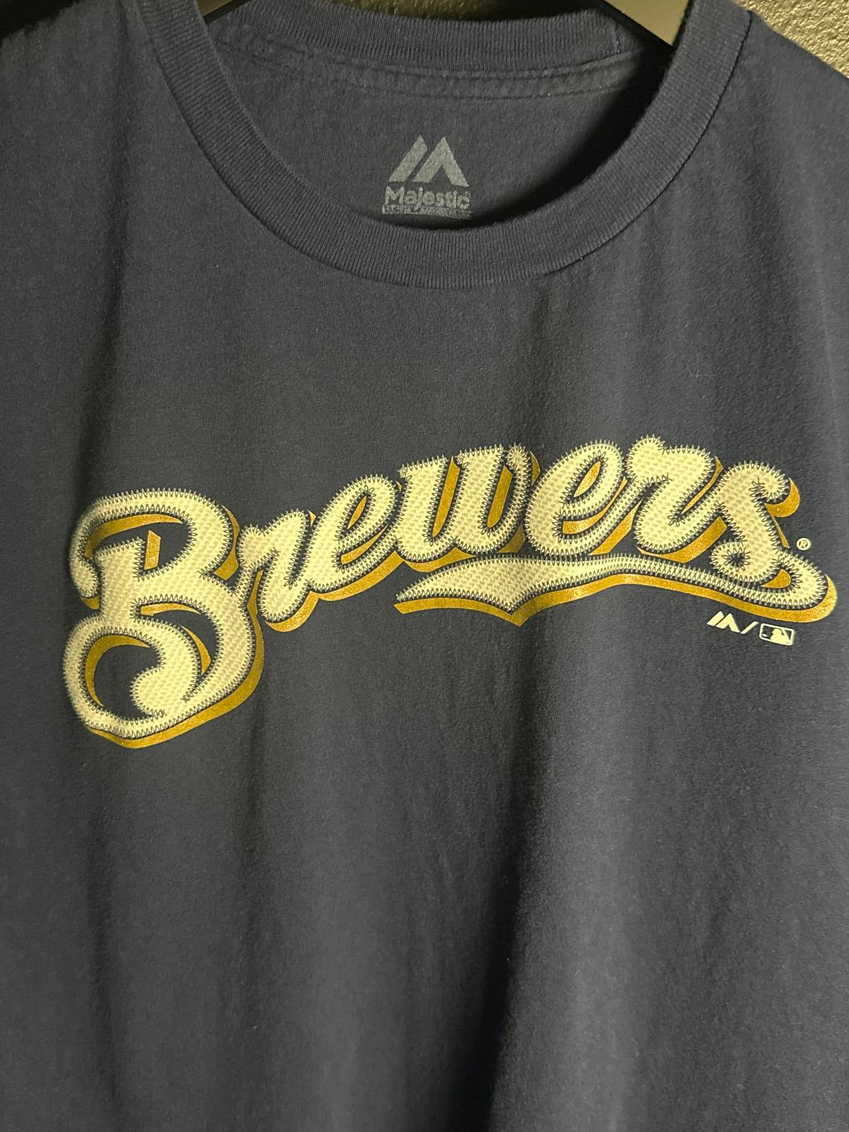 Majestic Brewers Men's T-Shirt Navy Blue Yelich #22
