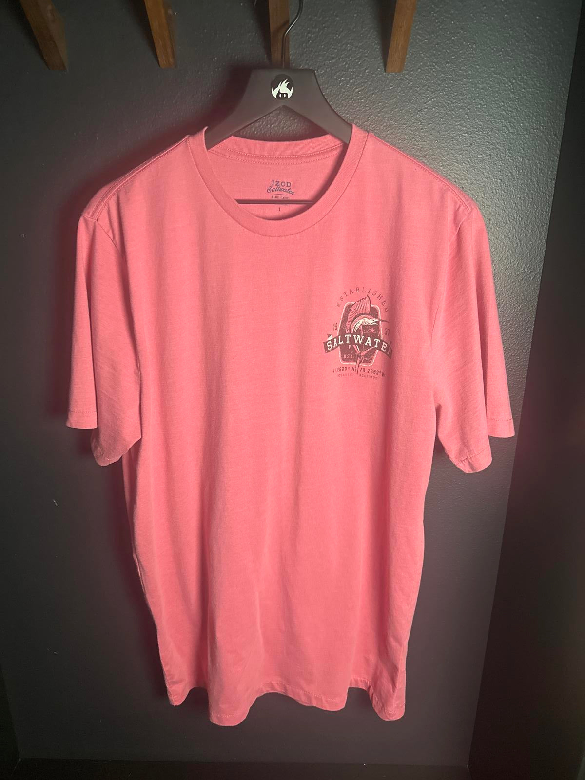 IZOD Saltwater Graphic T-Shirt Men's Large