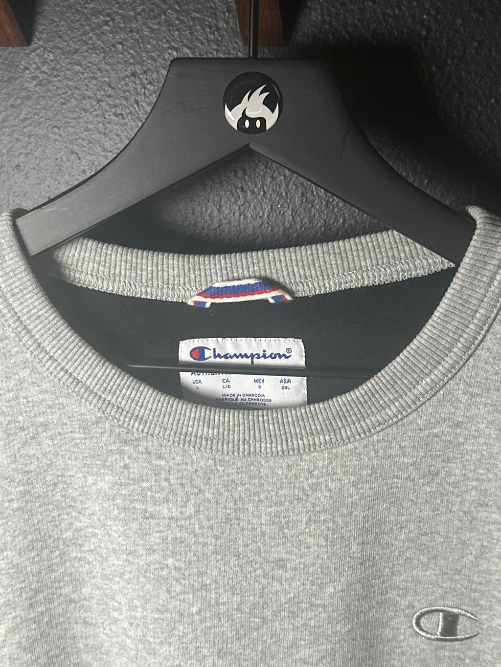 Champion Men's Grey Crewneck Sweatshirt