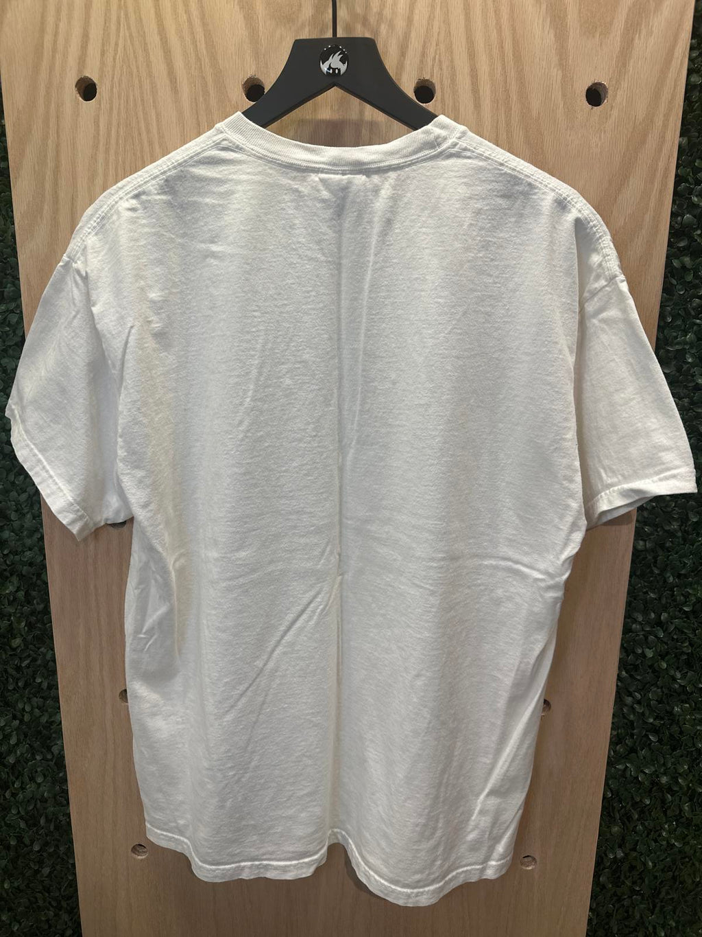 Hanes Heavyweight White Embroidered Palm Tree T-Shirt