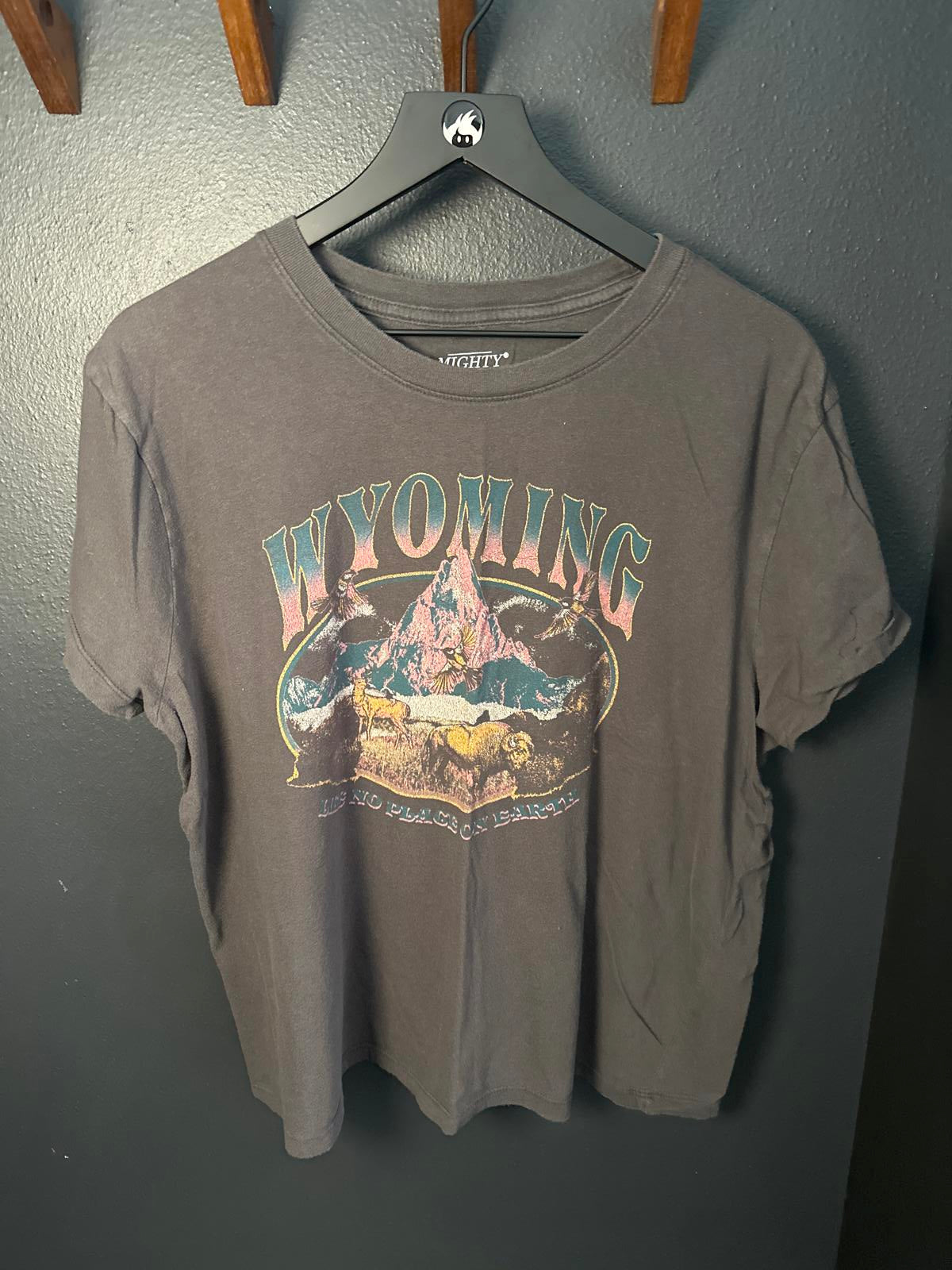 Vintage Style Wyoming Graphic Tee/Crop Tom - Mighty Fine