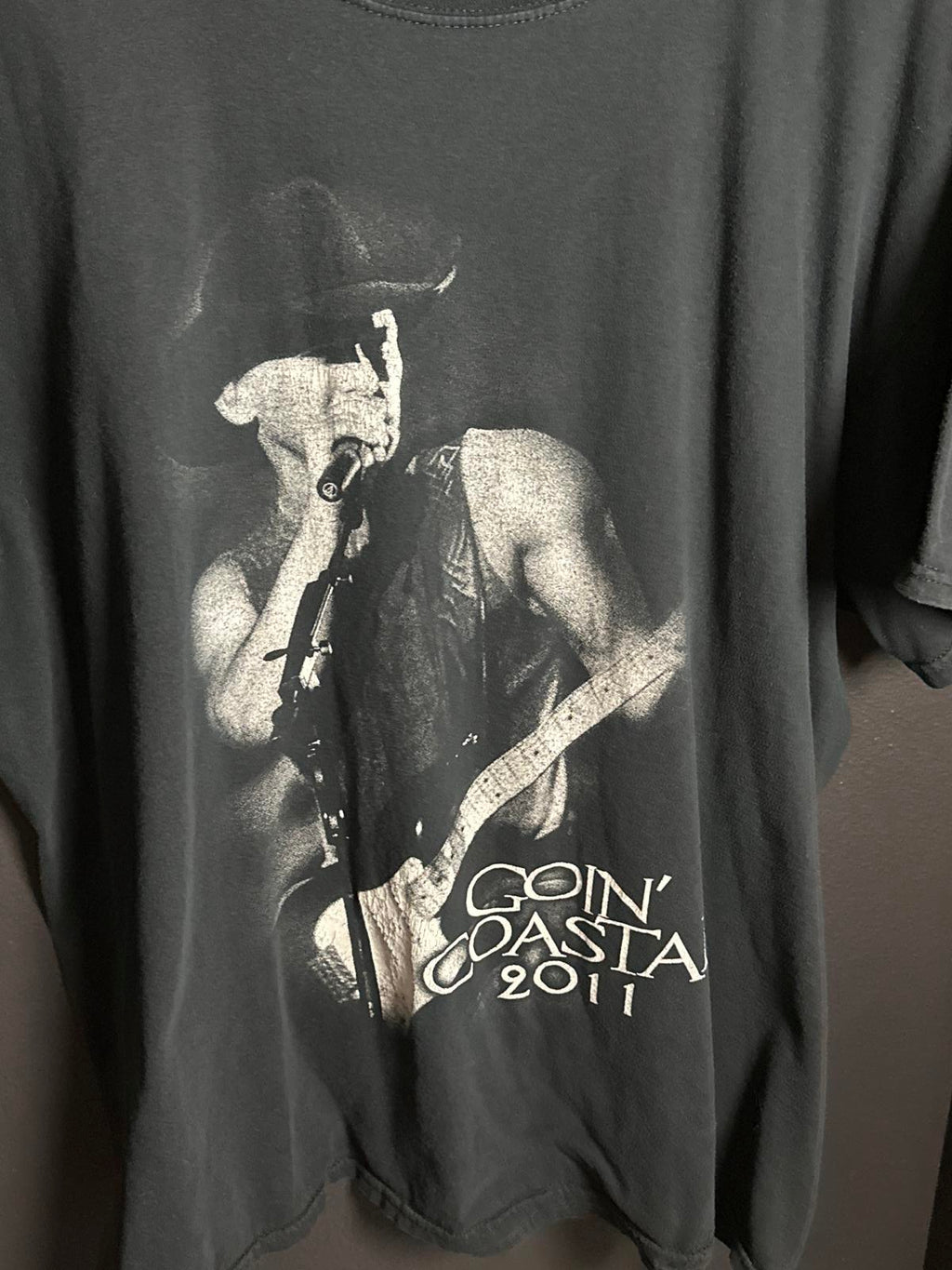 Gildan Black Kenny Chesney Graphic T-Shirt Goin' Costal 2011