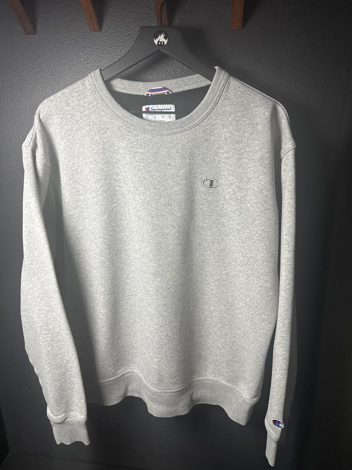 Champion Men's Grey Crewneck Sweatshirt