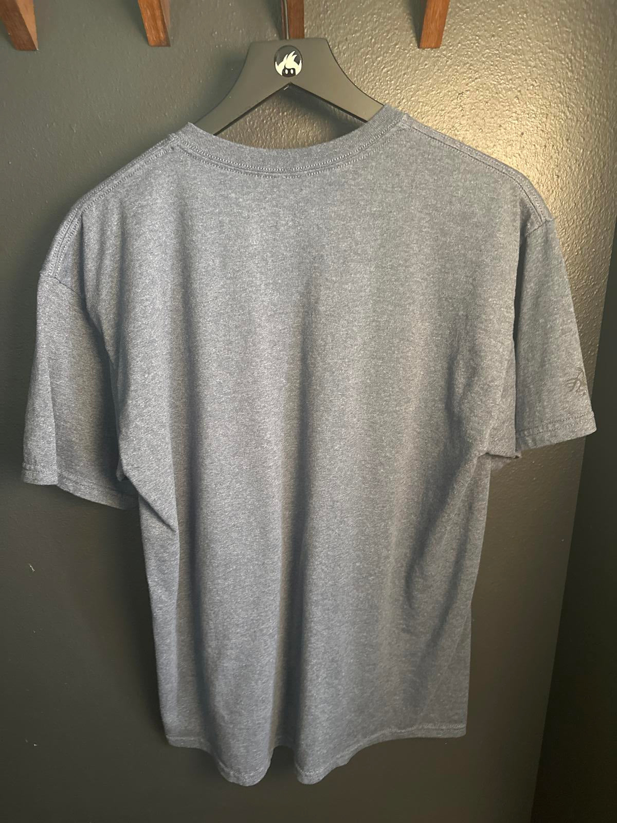 Legendary Whitetails Men's Grey Graphic Tee