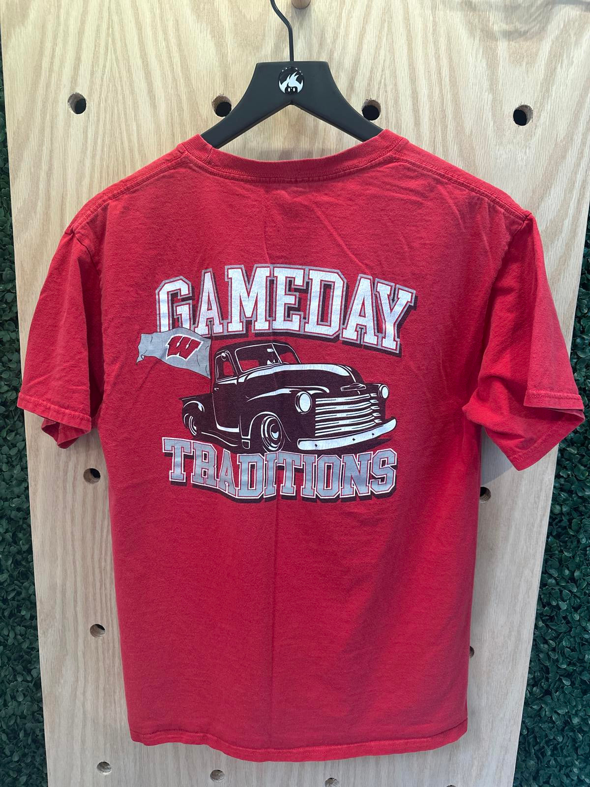 Hanes Red Wisconsin Badgers Men's T-Shirt Medium