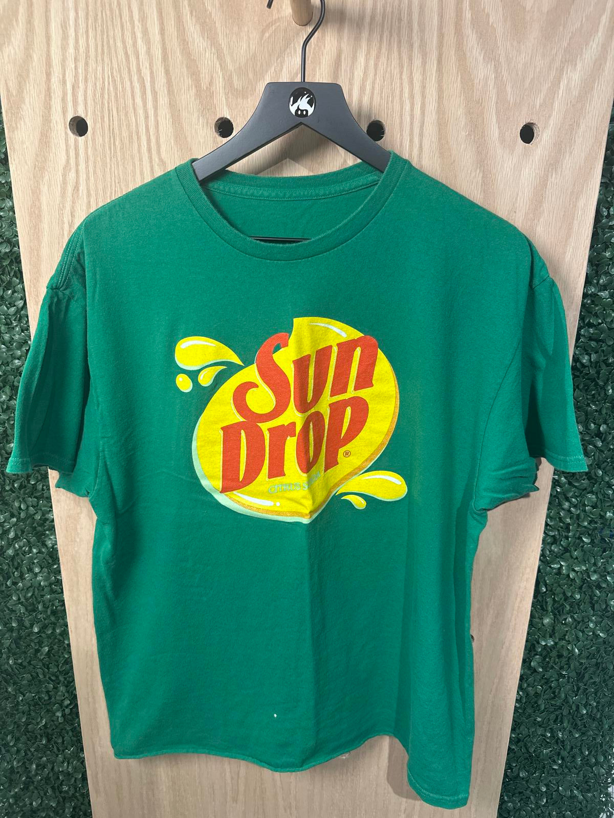 Sun Drop Graphic Men's T-Shirt Green