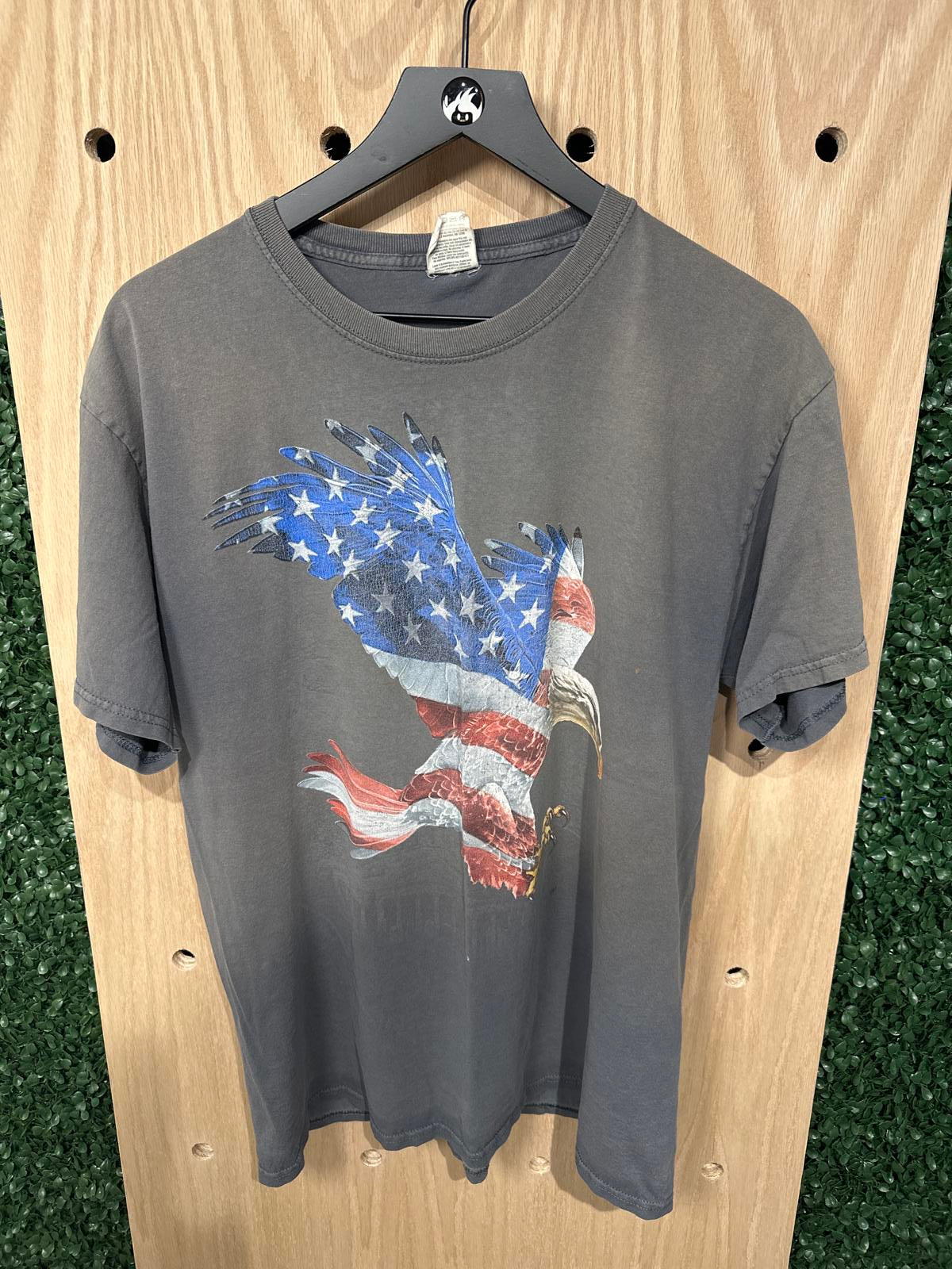 Vintage Graphic American Flag Eagle T-Shirt