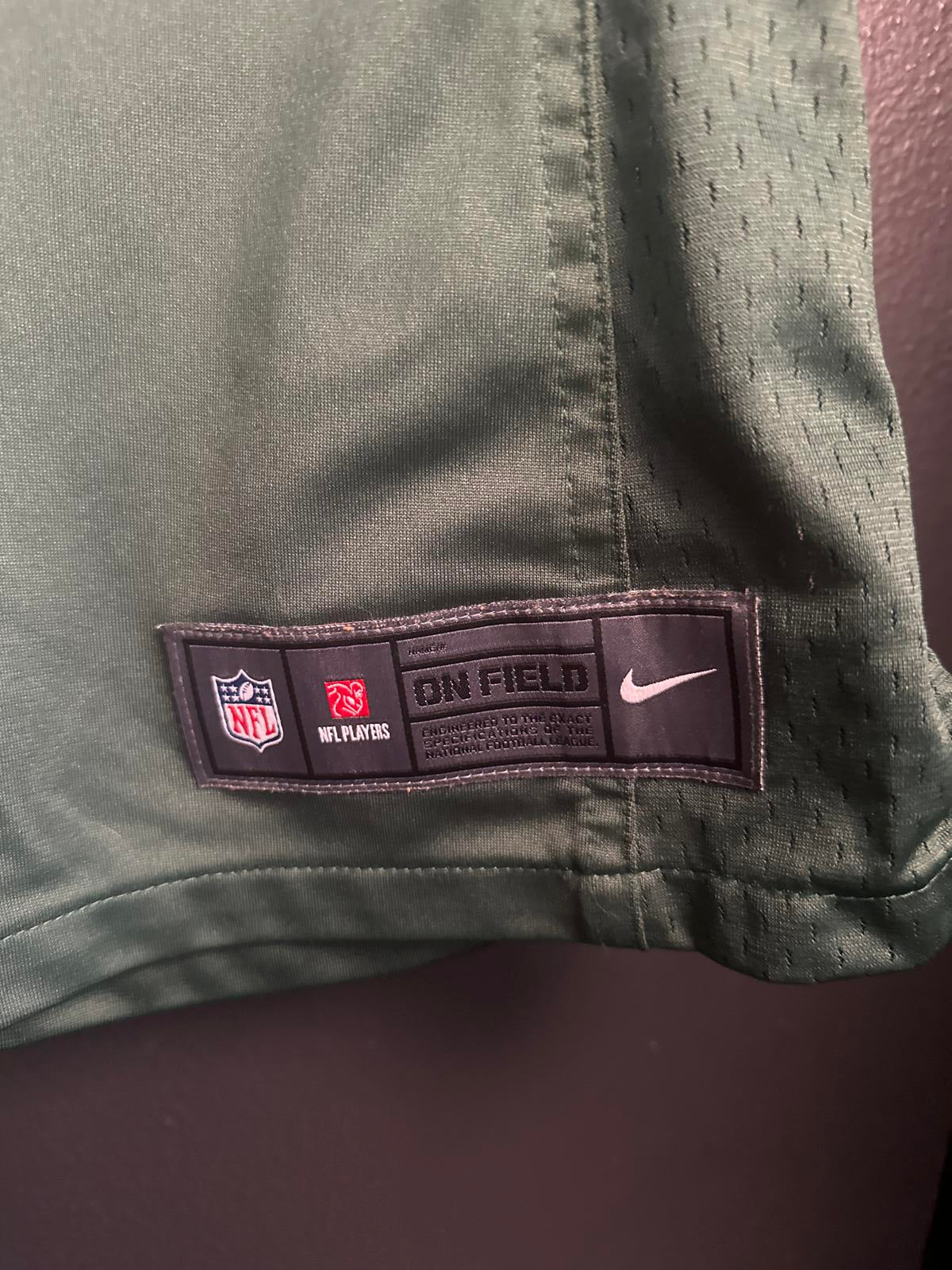 Nike Woman's Green Bay Packers Jersey #55 - On Field Edition