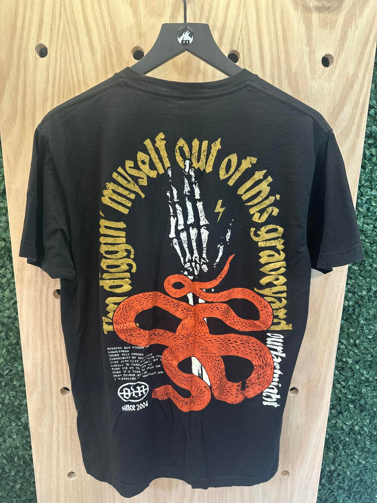Our Last Night Black Graphic Print Men's Band T-Shirt