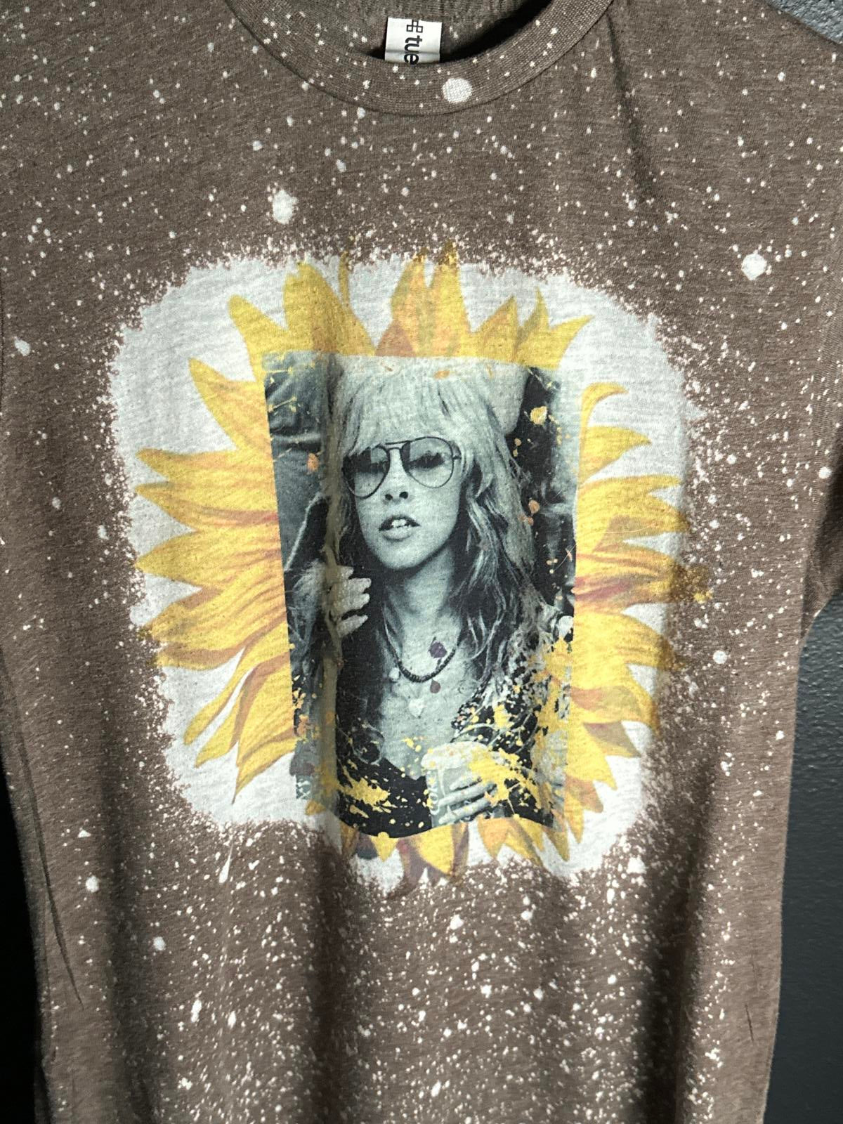 Woman's Graphic Short Sleeve T-Shirt with Sunflower Design