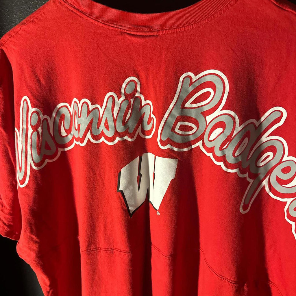 Wisconsin Badgers T-Shirt Size XL By KA Knights