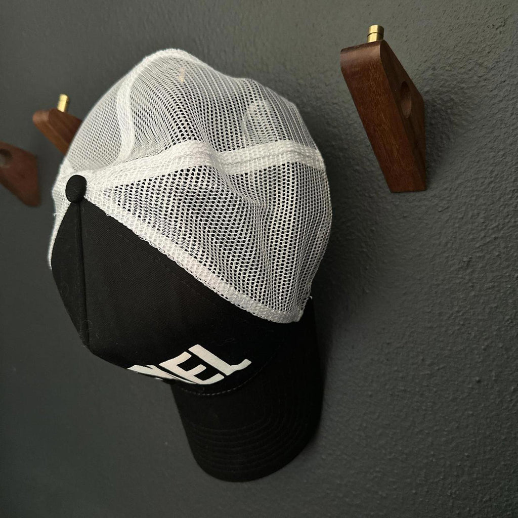 New Era Men's Black and White Hat