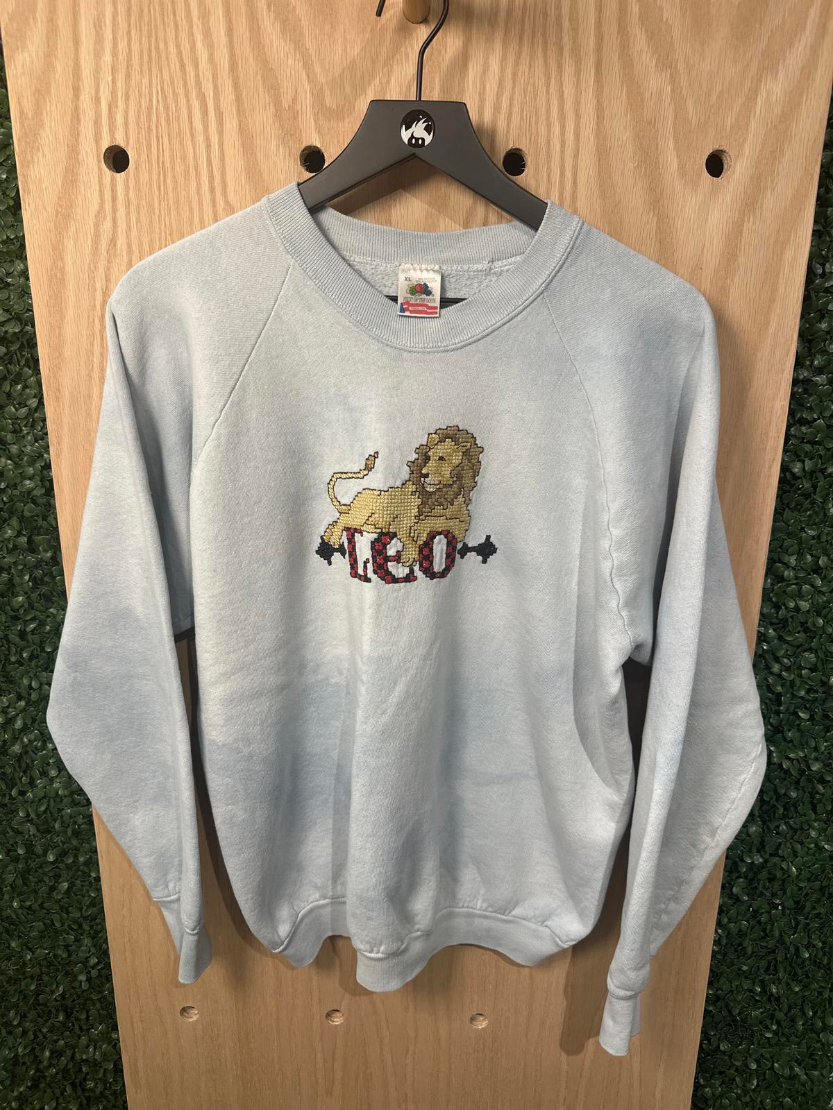 Vintage Light Blue Leo Lion Embroidered Sweatshirt XL