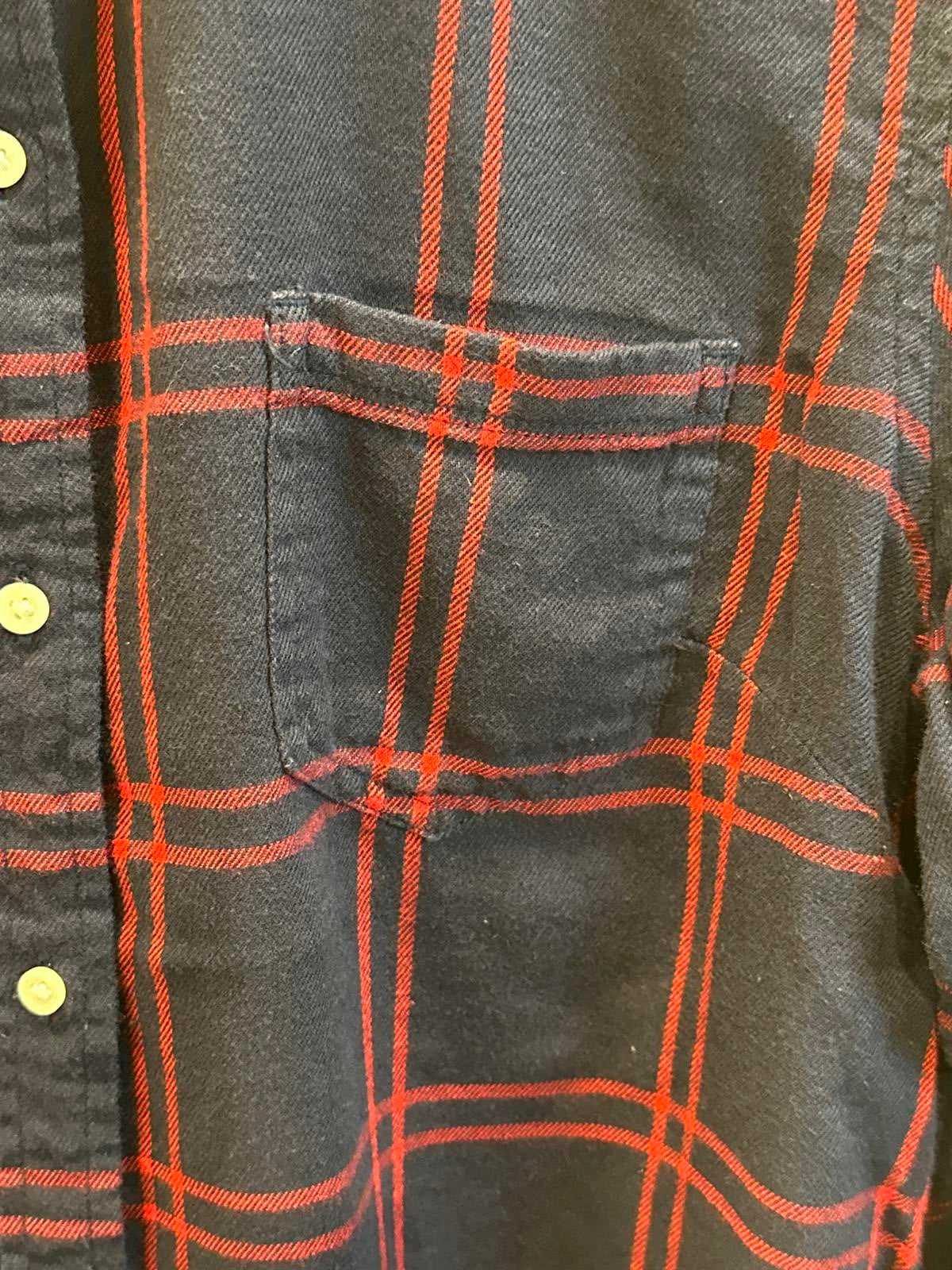 GAP Woman's Fitted Button-Up Shirt Navy Red Plaid