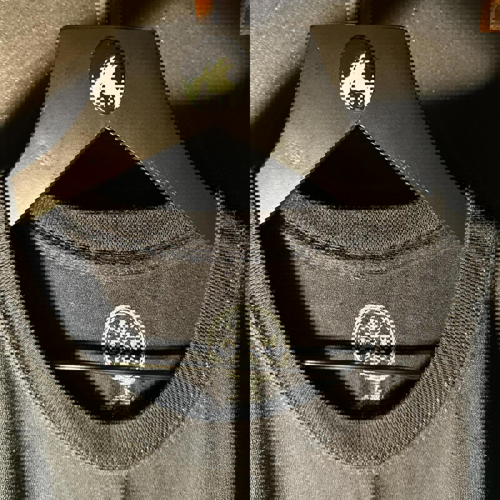 Black Graphic Wolves T-Shirt Men's XL