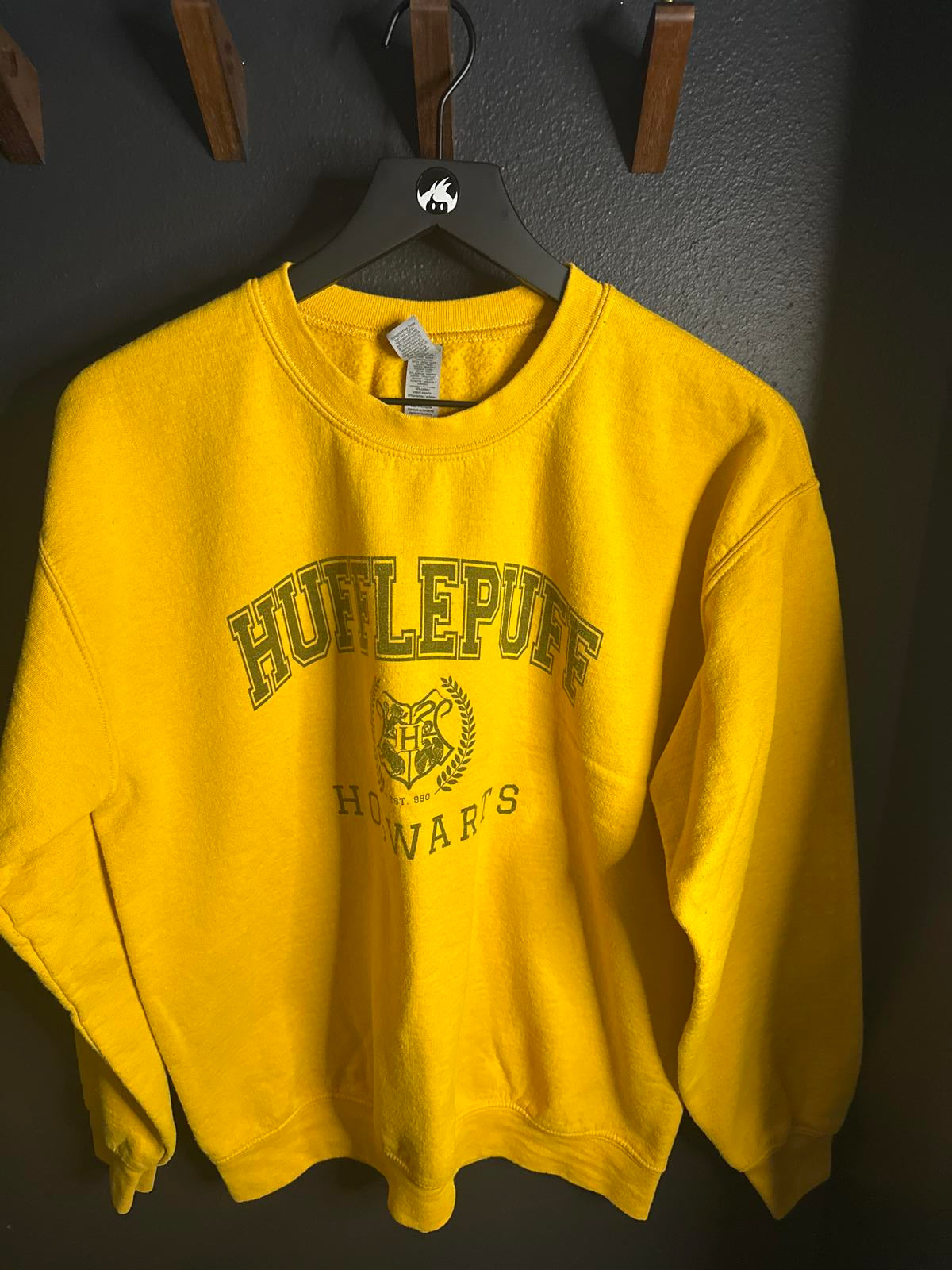 Hufflepuff Hogwarts Sweatshirt - Bright Yellow, Gildan