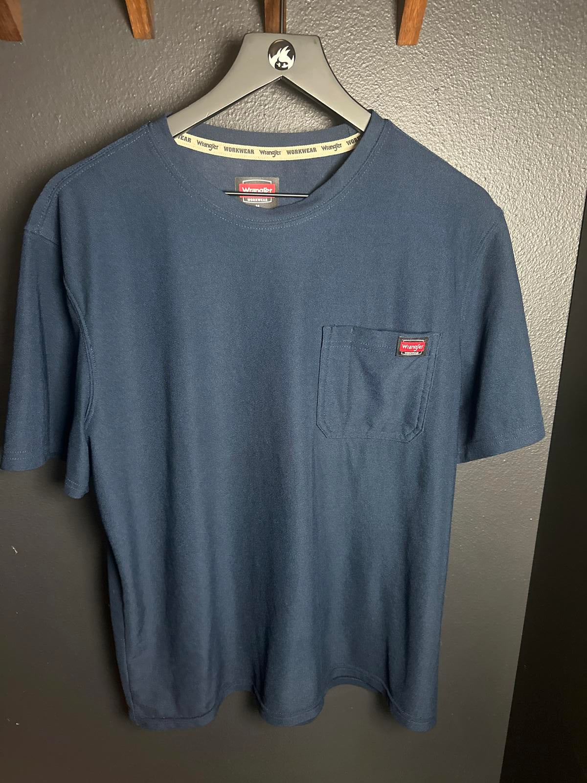 Wrangler Workwear Navy Blue Pocket T-Shirt Men's Medium