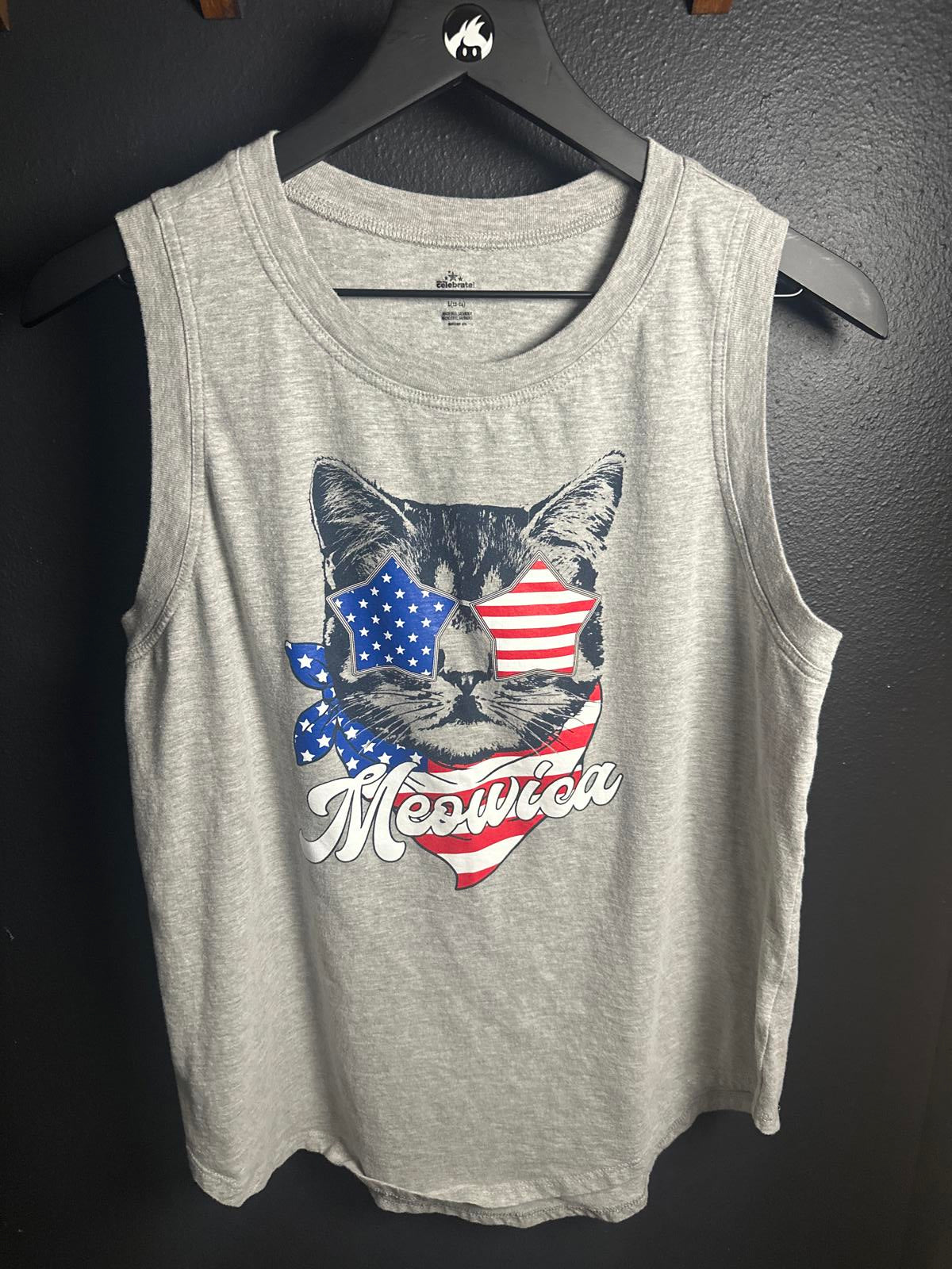 Patriotic Cat Graphic Tank Top - Celebrate in Style!
